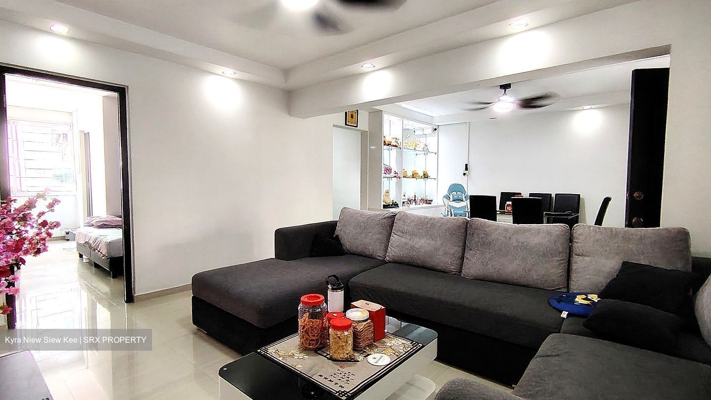 Blk 813 Jurong West Street 81 (Jurong West), HDB 4 Rooms #531078691